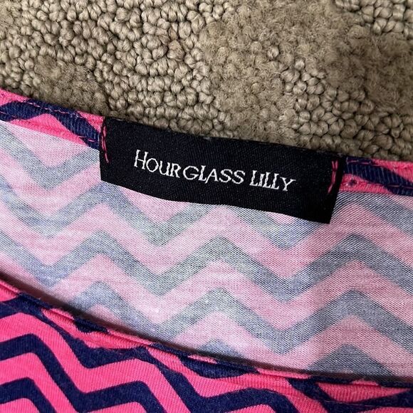 Hourglass Lilly Women’s XS Soft Navy & Pink Patterned Mini Dress w 3/4 Sleeves - Picture 5 of 11